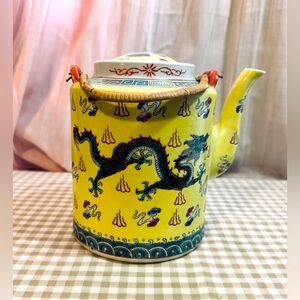 Arogya healing vintage yellow Chinese pot